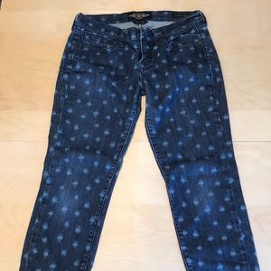 Lucky Brand Charlie Skinny 6/28